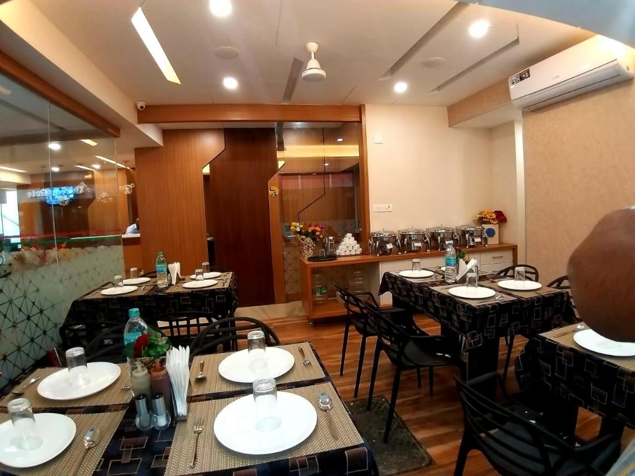 Grand Elegant Hotel Chennai Ngoại thất bức ảnh