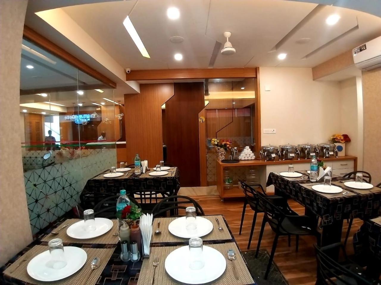 Grand Elegant Hotel Chennai Ngoại thất bức ảnh